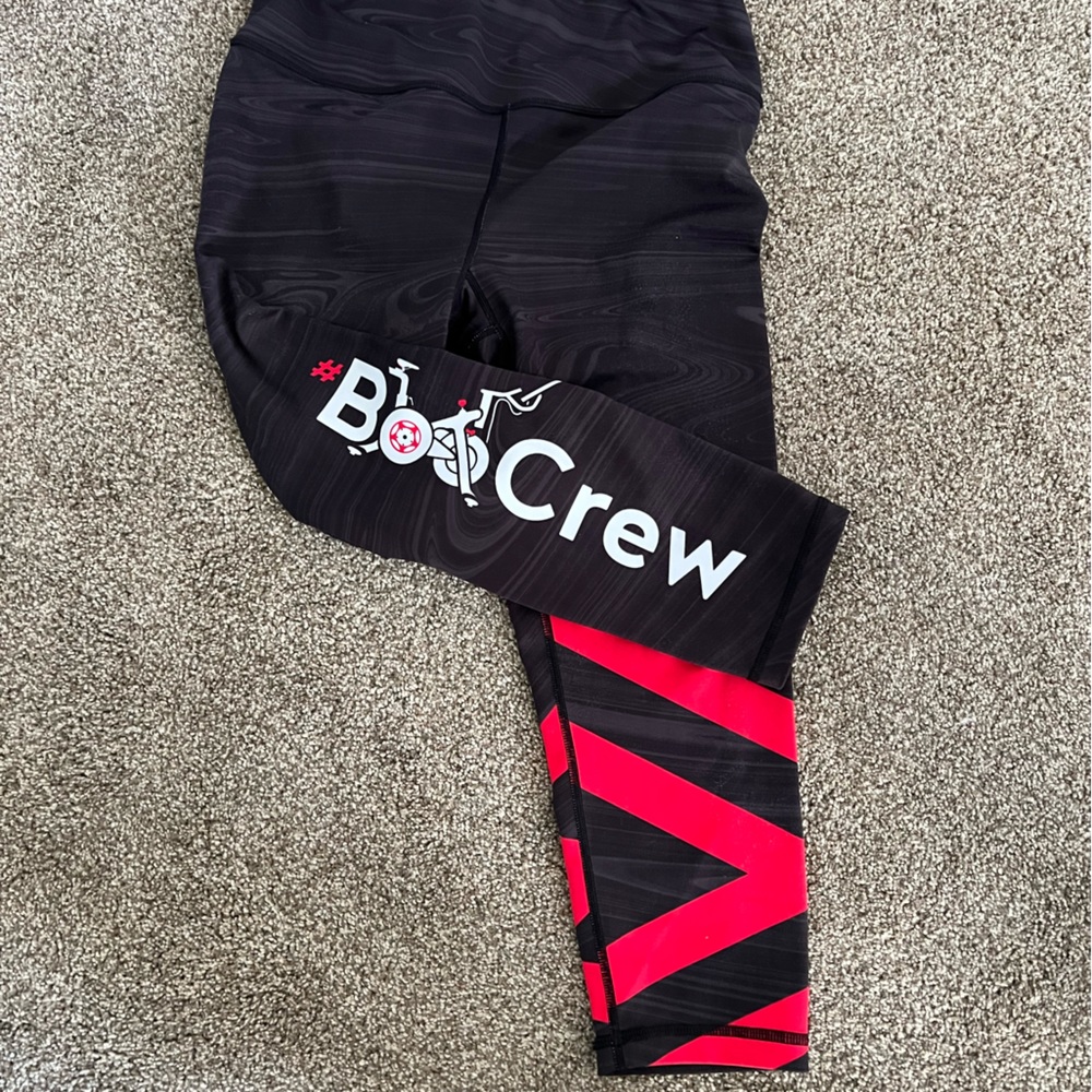 Boo crew leggings